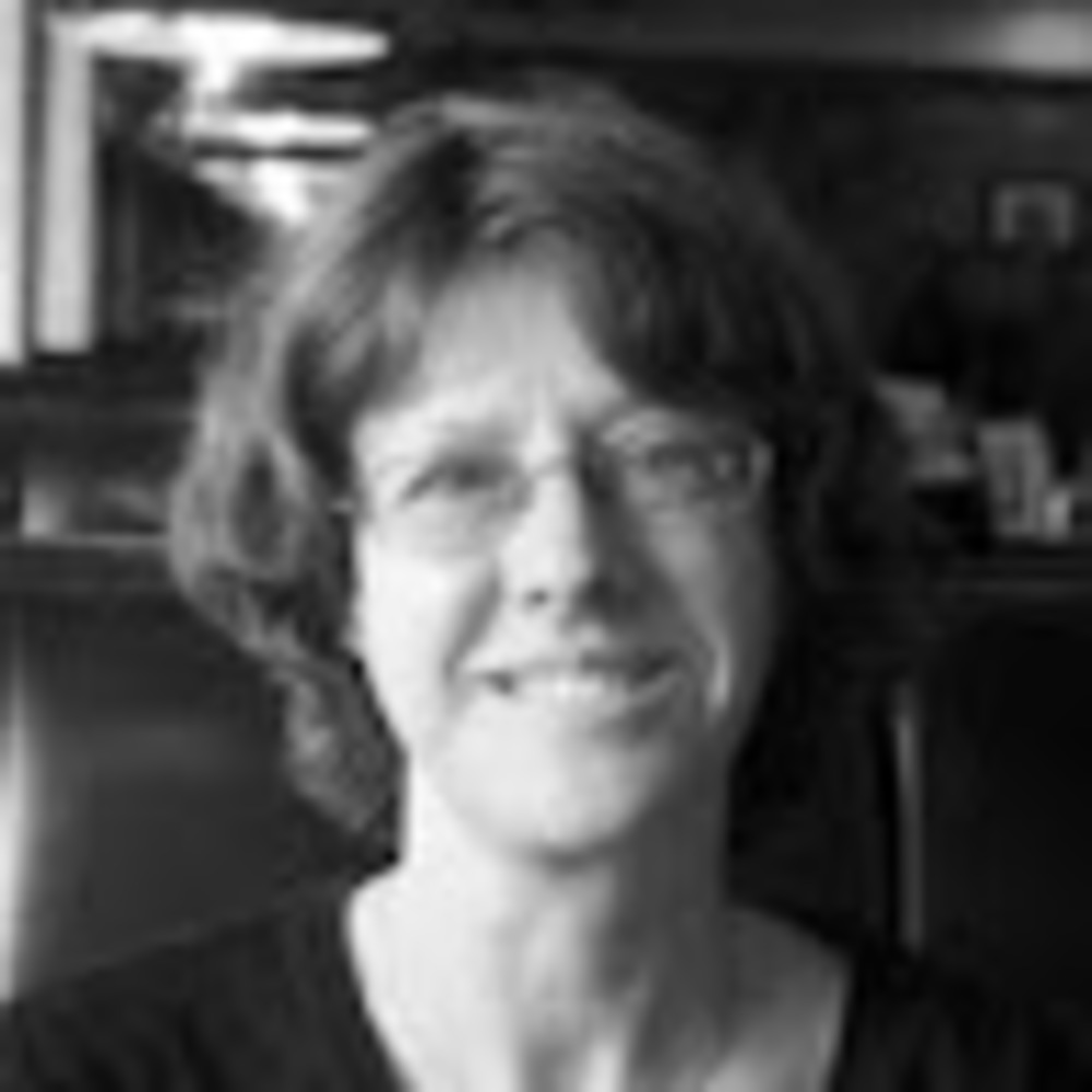 Meet your Posher, Caroline